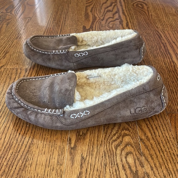 Ugg Ansley moccasin Slipper chocolate brown women’s size 10 sheepskin and suede - Picture 3 of 15
